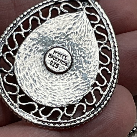 Swarovski Crystal Handcrafted Necklace - Picture 3 of 4